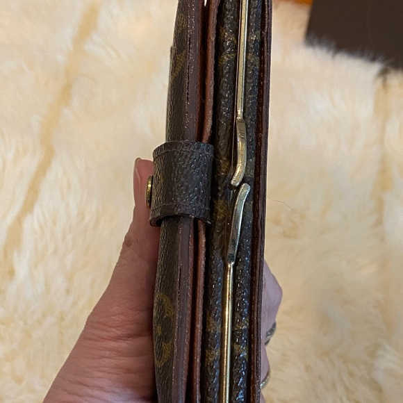 Authentuc Louis Vuitton French wallet - Picture 12 of 12